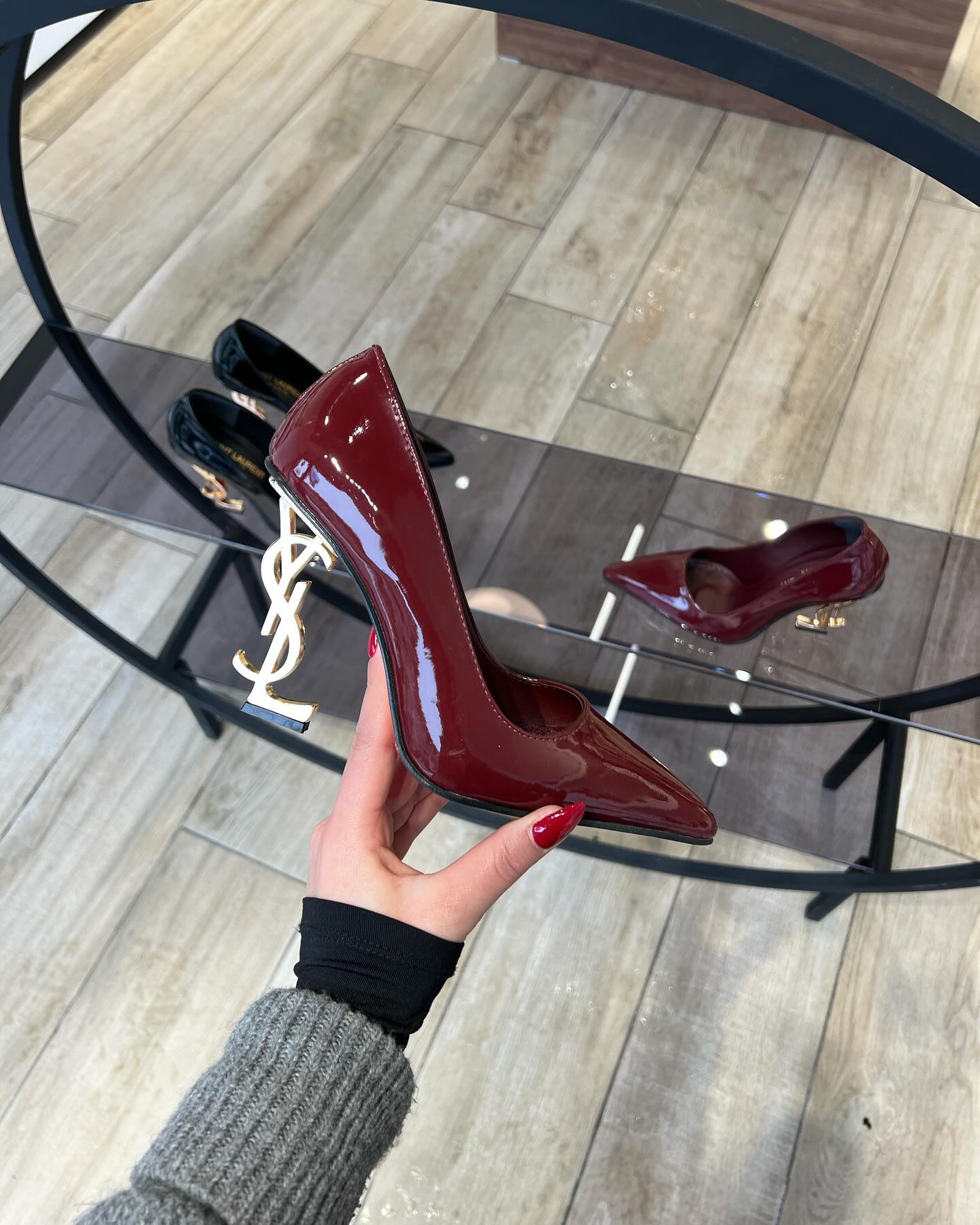 Saint Laurent Opyum Pumps Burgandy