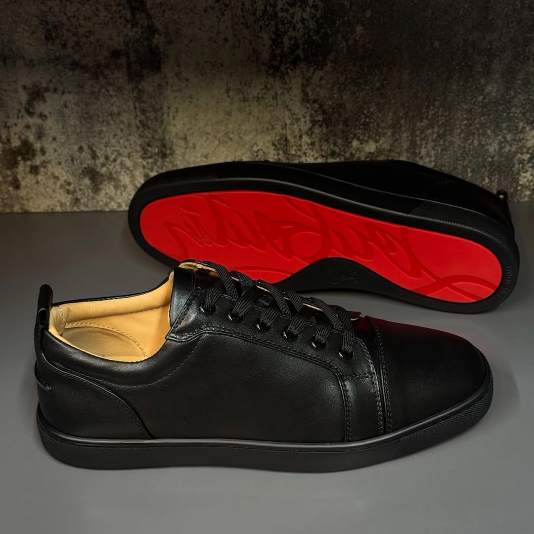 Christian Louboutin Sneakers Black Leather