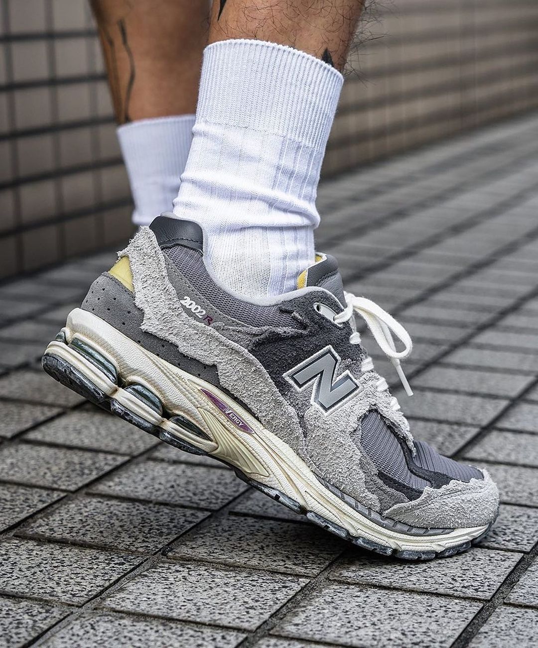 NEW BALANCE 2002R Protection Pack Rain Cloud