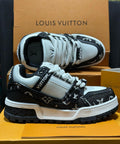 LOUIS VUITTON LV MAXI Black And White