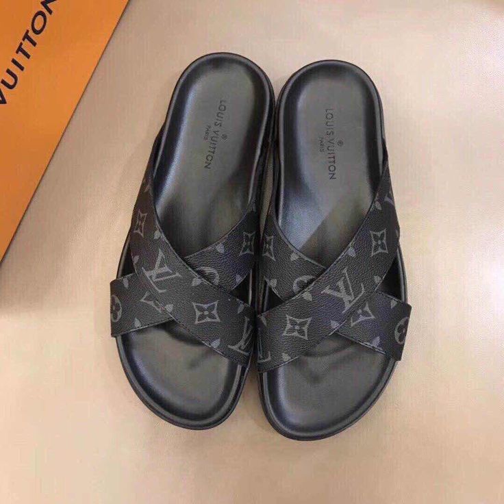 LV Men slippers